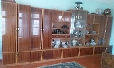 Qonaq otağı üçün böyük divar şəfka/vitrin dəsti - Material: taxta