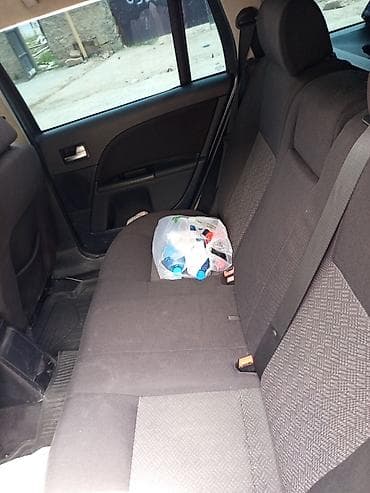 teker 17: Ford Mondeo: 2 l | 2005 il 213568 km Universal — 10