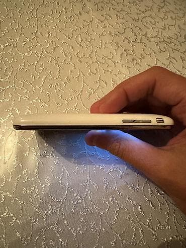 nokia 8800 yeni: IPhone 3GS, 32 GB — 7