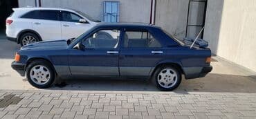 mersedes 208d: Mercedes-Benz 190: 2 l | 1989 il Sedan — 2