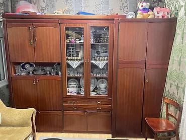 duz dolab: Stenka yaxşı vəziyyətdə 30 manat. Keşlə (8394) KİFA75 — 1