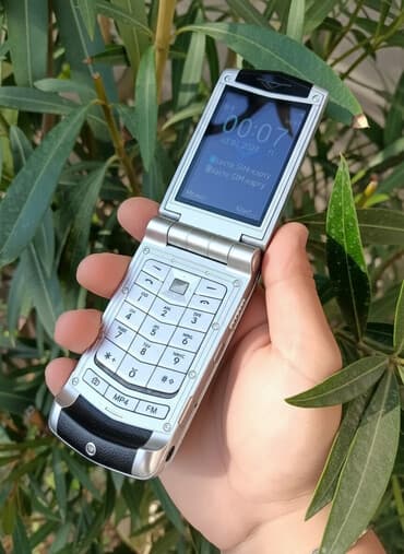 Vertu Aster, rəng - Gümüşü, İki sim kartlı