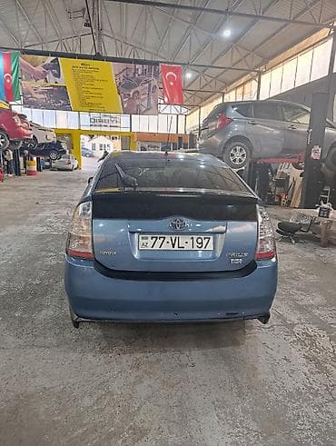 Avtomobil alışı: Toyota Prius: 1.4 l | 2008 il Sedan — 2