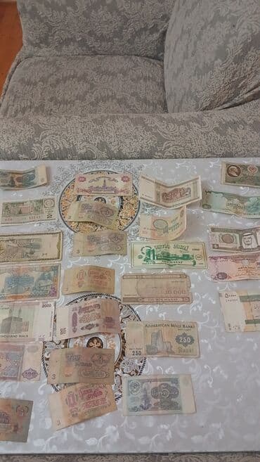 suviner pullar: Nadir kağız pul kolleksiyası – müxtəlif ölkə və dövrlərə aid — 2