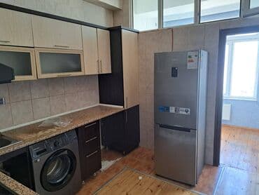 2 otaqlı mənzil vasitəçisiz: Xətai rayonu,Əhmədli metrosu,Neapol dairəsi, 171 sayli məktəbin — 4