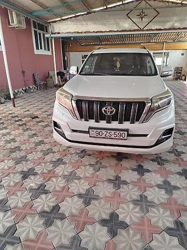 Toyota Land Cruiser Prado – ağ rəngli, avtomatik transmissiya ilə tam