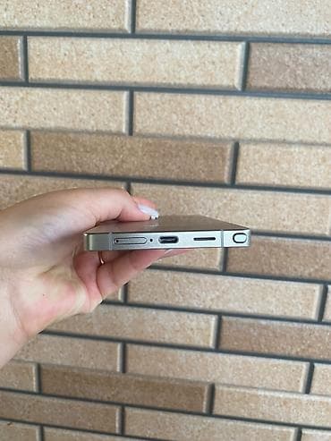 lenovo ideapad 3i: Samsung Galaxy S25 Ultra, 256 GB, rəng - Gümüşü, Face ID — 5