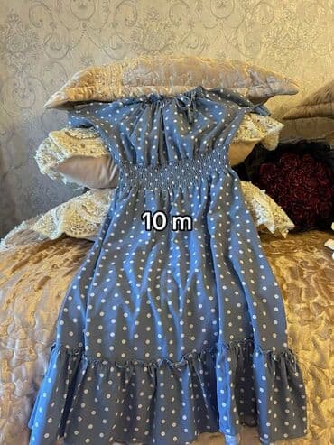 mor şampun qiymeti: Qadın geyimləri – müxtəlif modellər 1) Boz-mavi rəngdə, ağ xallı don — 1