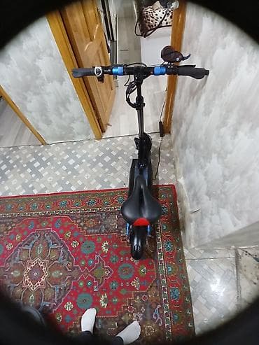 İşlənmiş Elektrik samokat 10", 351 - 500 Vt, 26 - 35 km/s, Ünvandan götürmə