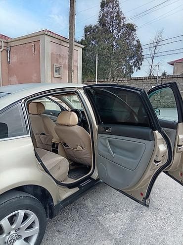 volkswagen passat седан: Volkswagen Passat: 1.8 л | 2002 г. Седан — 6