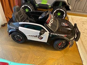 flo memar ecemi: Uşaq üçün elektrikli polis maşını – Dodge stilində - Korpus: qara‑ağ — 3