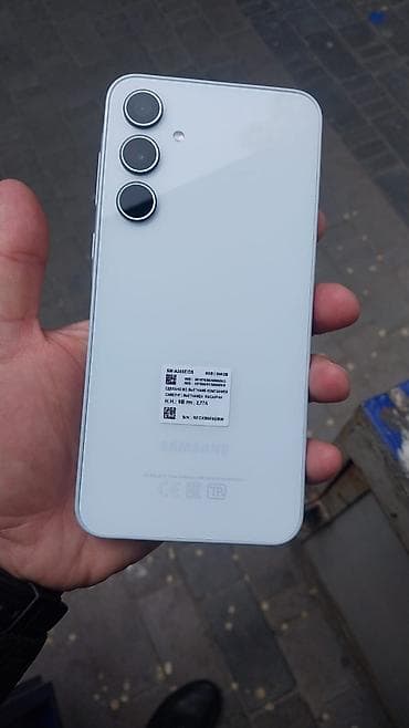 galaxy a53: Samsung Galaxy A35, 256 GB, rəng - Ağ, İki sim kartlı — 2