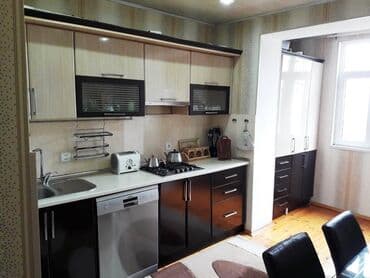 9 ci mikrorayon satilan evler: Bakı, 3 otaqlı, Köhnə tikili, 80 kv. m — 4