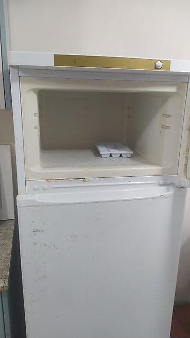 soyuducu: Indesit iki qapılı soyuducu - Rəng: ağ - Yuxarıda ayrıca dondurucu — 4
