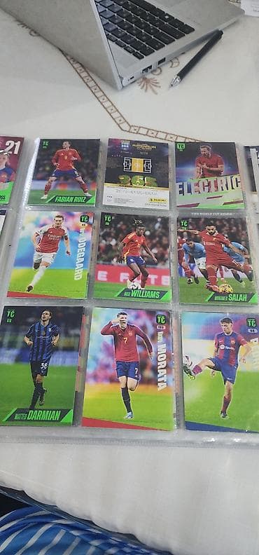 fifine: Toplam 135 eded Panini FIFA 365 Adrenalyn XL futbol kartları albomu – — 10
