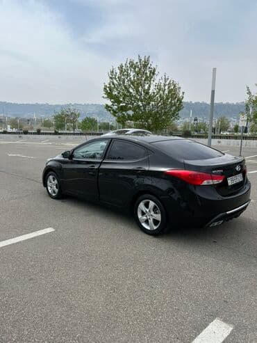 diffuser satisi: Tecili Hyundai Elantra sedan - Korpus: 4 qapılı sedan, qara rəng - — 6