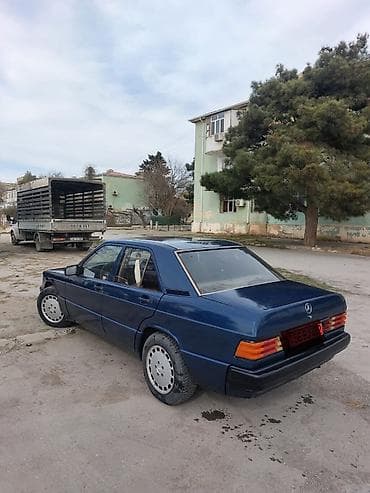 telefon mikrofonları: Seva 🌼 8080 Mersedes 190.1992 il 2 motor,avtomat, kondisioner. 4200 — 3