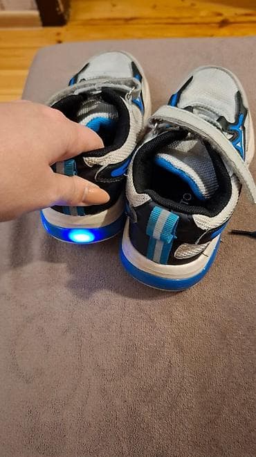 Oyuncaqlar: Uşaq ayaqqabıları – 2 cüt bir yerdə 1) İdman üslublu mavi-qırmızı — 7