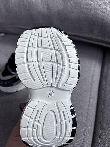 krasovkalar 2020: Rəng - Qara Krossovkalar, Ölçü: 24, Uniseks — 1