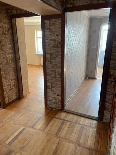 bakida tecili satilan evler xirdalanda: Bakı, 3 otaqlı, Köhnə tikili, m. Qara Qarayev, 80 kv. m — 9