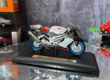 maşın modeli: Коллекционная модель Aprilia RSV 1000R White Red 2006 Maisto Scale — 12