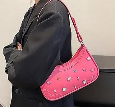 kredit prius: Məhsul: Çiyin çantası – bəzək daşlı, rozevı (şok-çəhrayı) rəng.Mağaza — 2