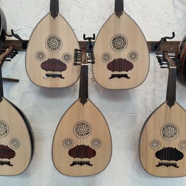 ed 10: Ud İstehsalçı:Türkiyə Ünvan:Nizami 42 (Daxili işlər nazirliyin arxası) — 1