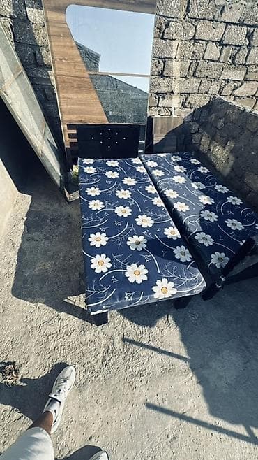 yataq tek: İki nəfərlik taxt və matrass dəsti - Komlekt: başlıq hissəsi olan — 1