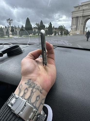 iphone 13 pro max dubay: IPhone 12 Pro, Gümüşü, Face ID — 4