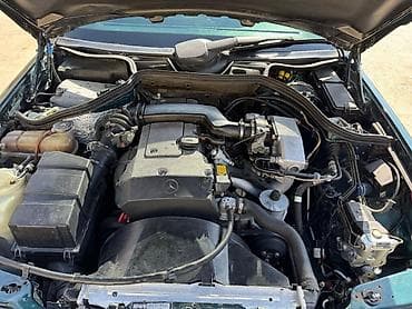 qayiq mator: Mercedes-Benz E 220: 2.2 l | 1995 il Sedan — 9