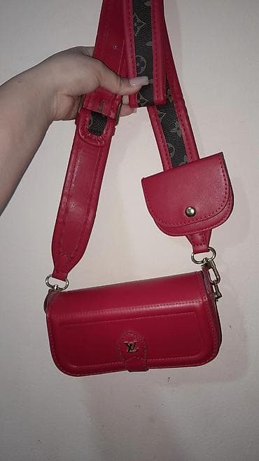 sumqa: Çiyin çantası, Louis Vuitton — 2
