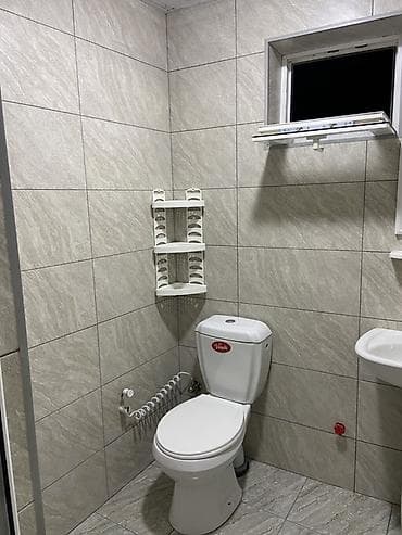 1 комнатная студия: 2 otaqlı mənzil – tam mebellı və məişət texnikalı. 2 ci mertebedi — 7