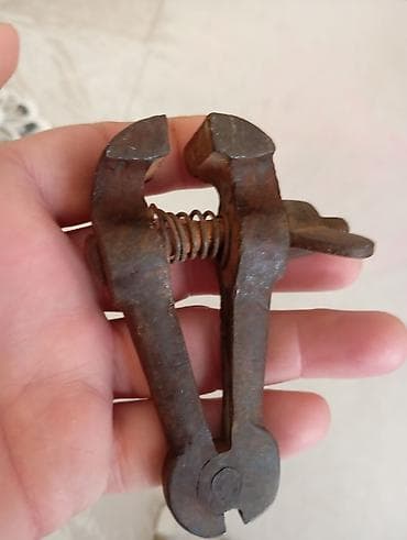 Beton və beton məmulatları: Alətlər dəsti – 3 ədəd 1) Şüşə kəsən - Metal gövdəli, əl tipli şüşə — 2