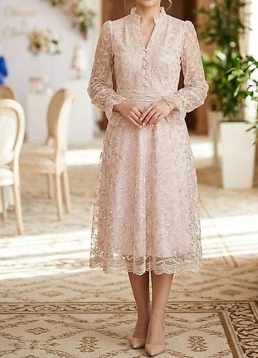 Свадебные платья и аксессуары: Don satılır . Razmer 40.
1 dəfə geyinilib — 1