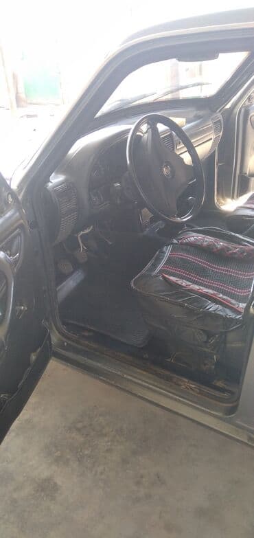 опель зафира а: Model: QAZ Volqa (3110 seriyası görünüşlü sedan) Kuzov: 4 qapılı, tünd — 6