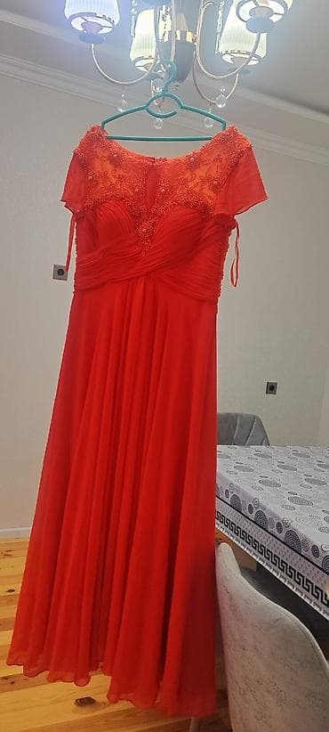 xonca bezemek: Qırmızı axşam/gecə libası - Model: maxi uzunluqda, A-kəsim ətək — 2