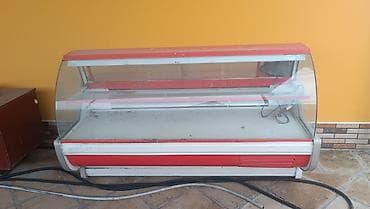 Soyuducu avadanlığı: Soyuducu vitrin – şirniyyatçılar, kafe və marketlər üçün - Ön və — 1