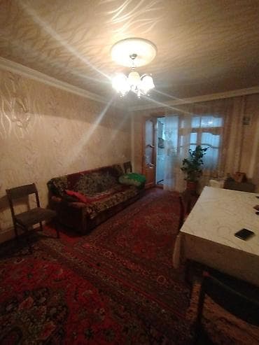 samaxinkada gunluk evler: Gəncə, 3 otaqlı, Köhnə tikili, 70 kv. m — 1