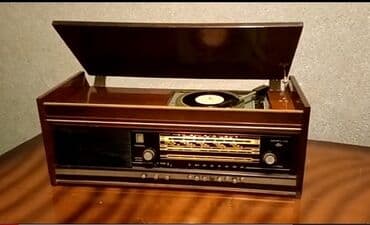 SSRİ istehsalı Ural 111 radioplastinkası satıram. Qata rənglidir