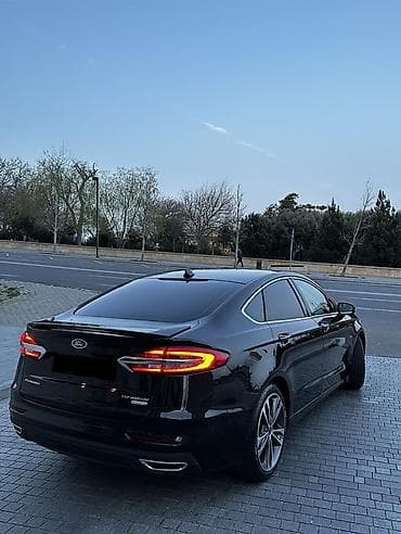maşın oka: Ford Fusion: 2 l | 2019 il 150870 km Sedan — 4