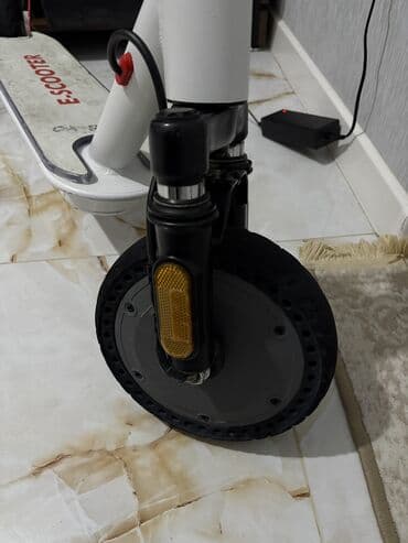 100$ nece manatdi: Toba ST-440 süret40,350waat seliqeli işlenib 1200km yol gedib tek — 3