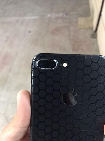 iphone 8s plus: IPhone 7 Plus, 128 GB, Qara, Zəmanət, Barmaq izi, Simsiz şarj — 5