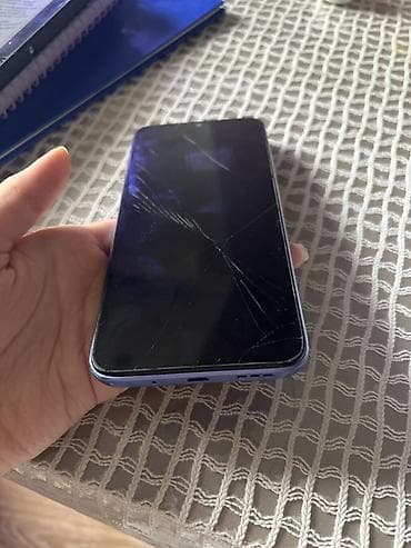 redmi islenmis: Redmi smartfon 9C - Model: Redmi (seriya arxa qapaqda göstərilir) - — 2