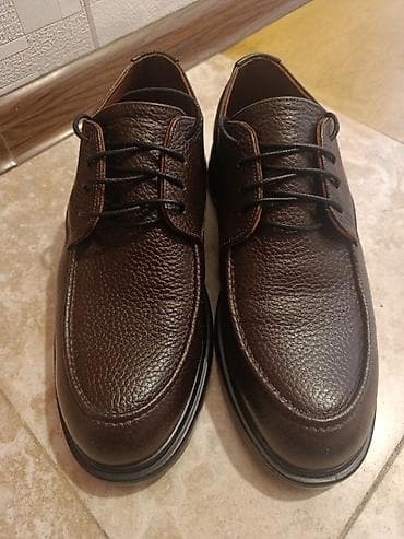Məhsul: Kişi ayaqqabısı - Rəng: Tünd qəhvəyi - Material: Toxumalı