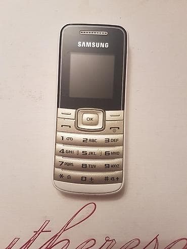 agdas telefon: Antik madel telefon tam idial veziyetdei qesheng ishdiyir — 1