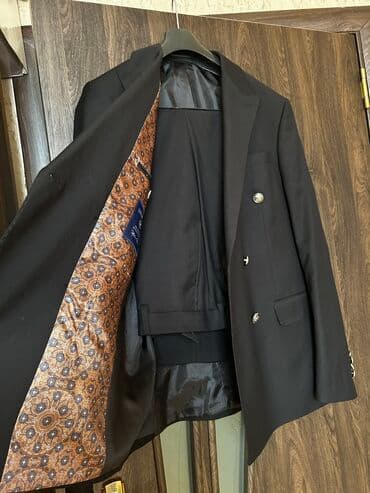 Volkswagen: Kiwi kostyumu 52 razmerdi 155 azn satilir, 2-3 saat geyinilib Kecen Ay — 2