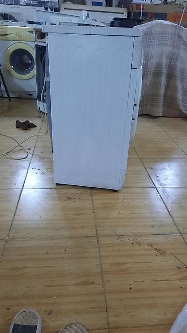 Texnikanın təmiri: LG paltaryuyan maşın – ön yükləməli, 5 kq tutum Xüsusiyyətlər: - Ön — 2