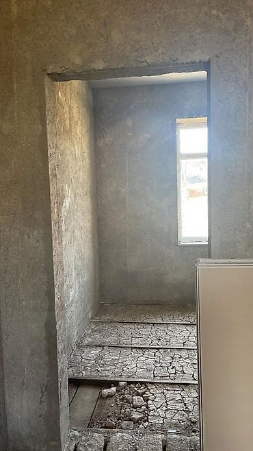 hazir ipotekada olan ev satiram: 3 otaqlı, 100 kv. m, Kredit yoxdur, Təmirsiz — 2