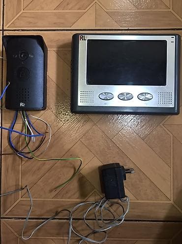RL markalı video domofon seti Komplekt: - Xarici qapı paneli
