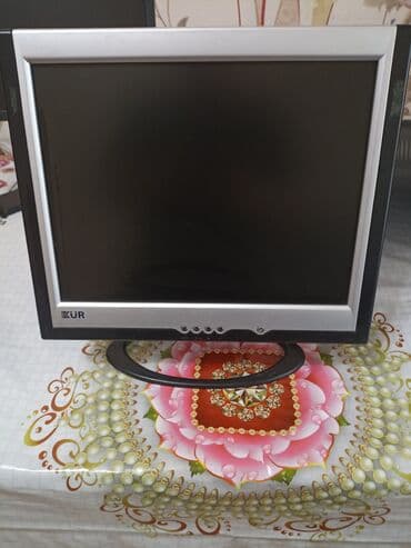 benq e700 lcd monitor: KUR " 15 LCD monitor QİYMƏTDƏ ENDİRİM YOXDU İSLEMEYİNE SOZ OLA BİLMƏZ — 1